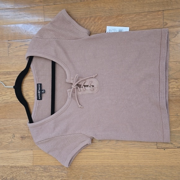 ALMOST FAMOUS BRAND WOMEN'S JUNIOR SIZE BROWN SHORT SLEEVE SUMMER TOP SIZE XL - Picture 3 of 12